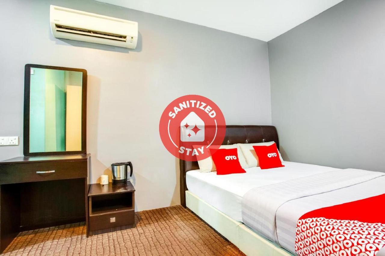 Oyo 89652 P Line Hotel Johor Bahru Zewnętrze zdjęcie