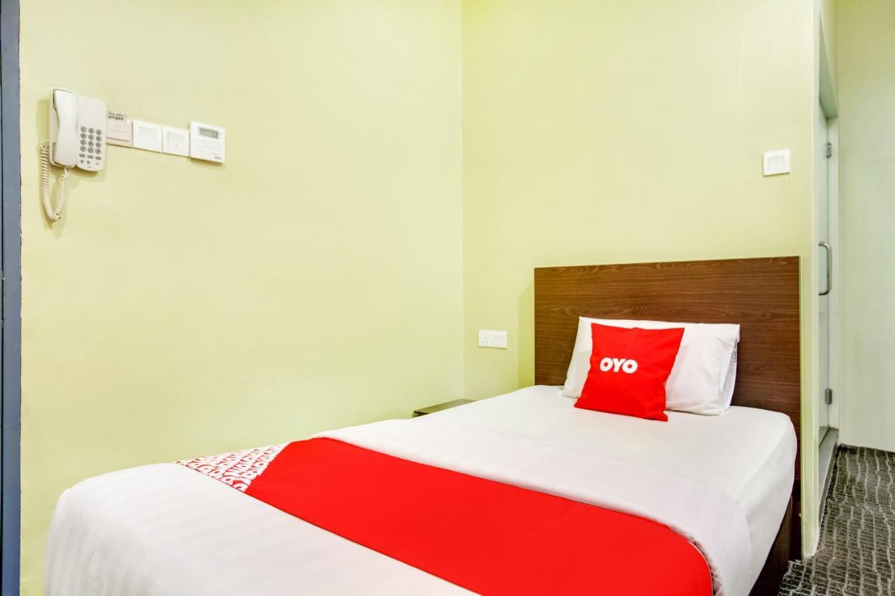 Oyo 89652 P Line Hotel Johor Bahru Zewnętrze zdjęcie