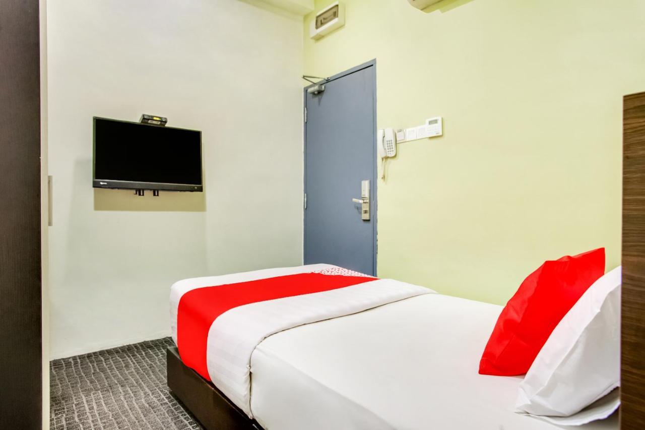 Oyo 89652 P Line Hotel Johor Bahru Zewnętrze zdjęcie