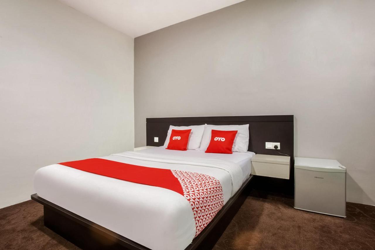 Oyo 89652 P Line Hotel Johor Bahru Zewnętrze zdjęcie