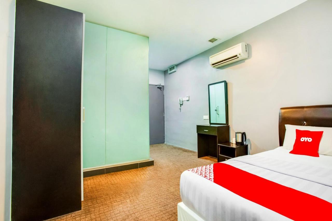 Oyo 89652 P Line Hotel Johor Bahru Zewnętrze zdjęcie